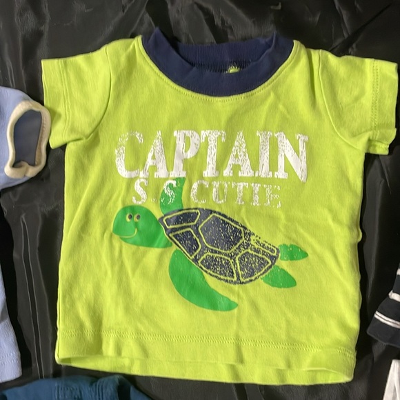 0-9 Months Baby 5 Bodysuits and 3 shirts bundle - Picture 3 of 9